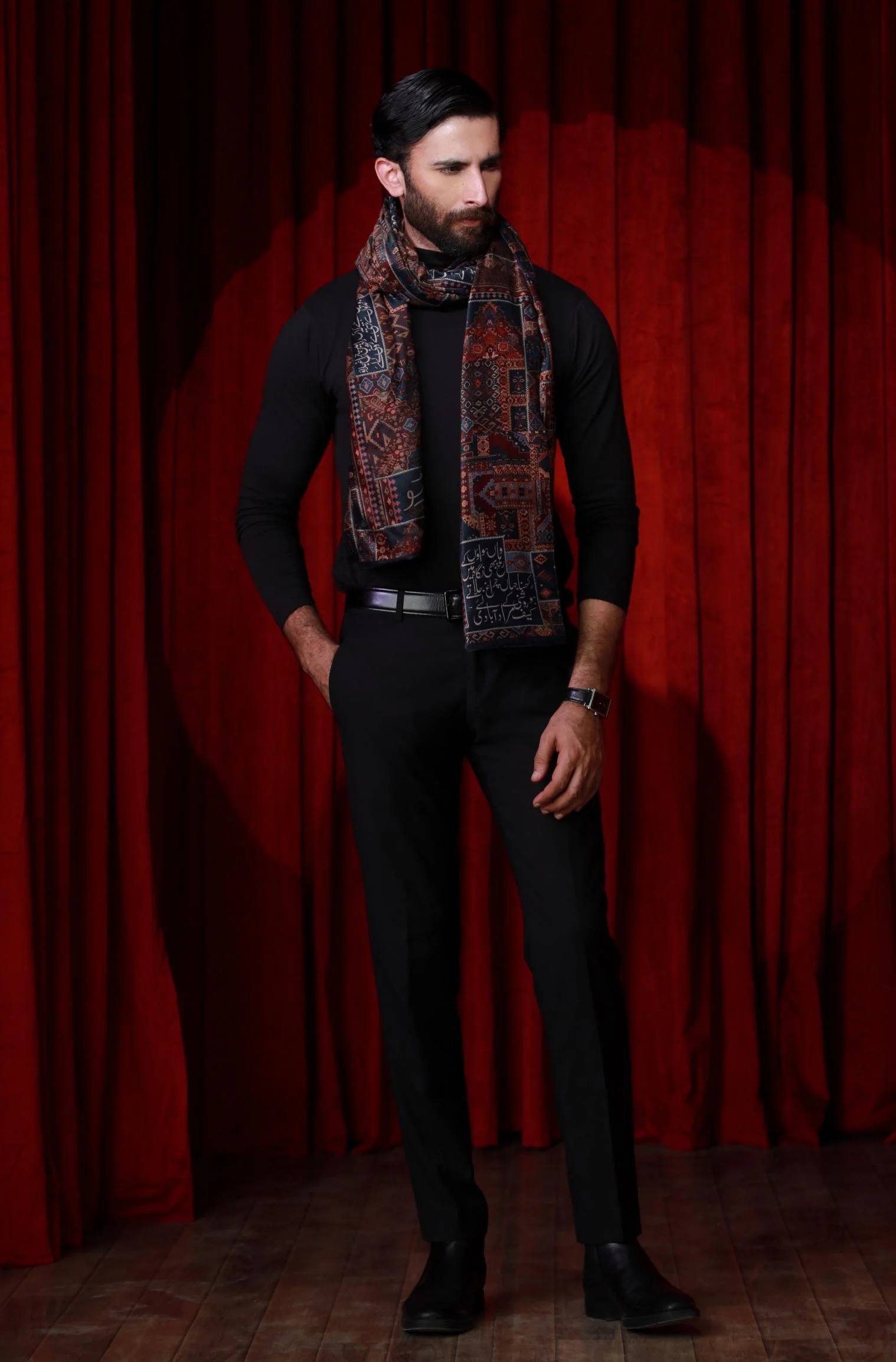 Qala Velvet Stole - Image 3