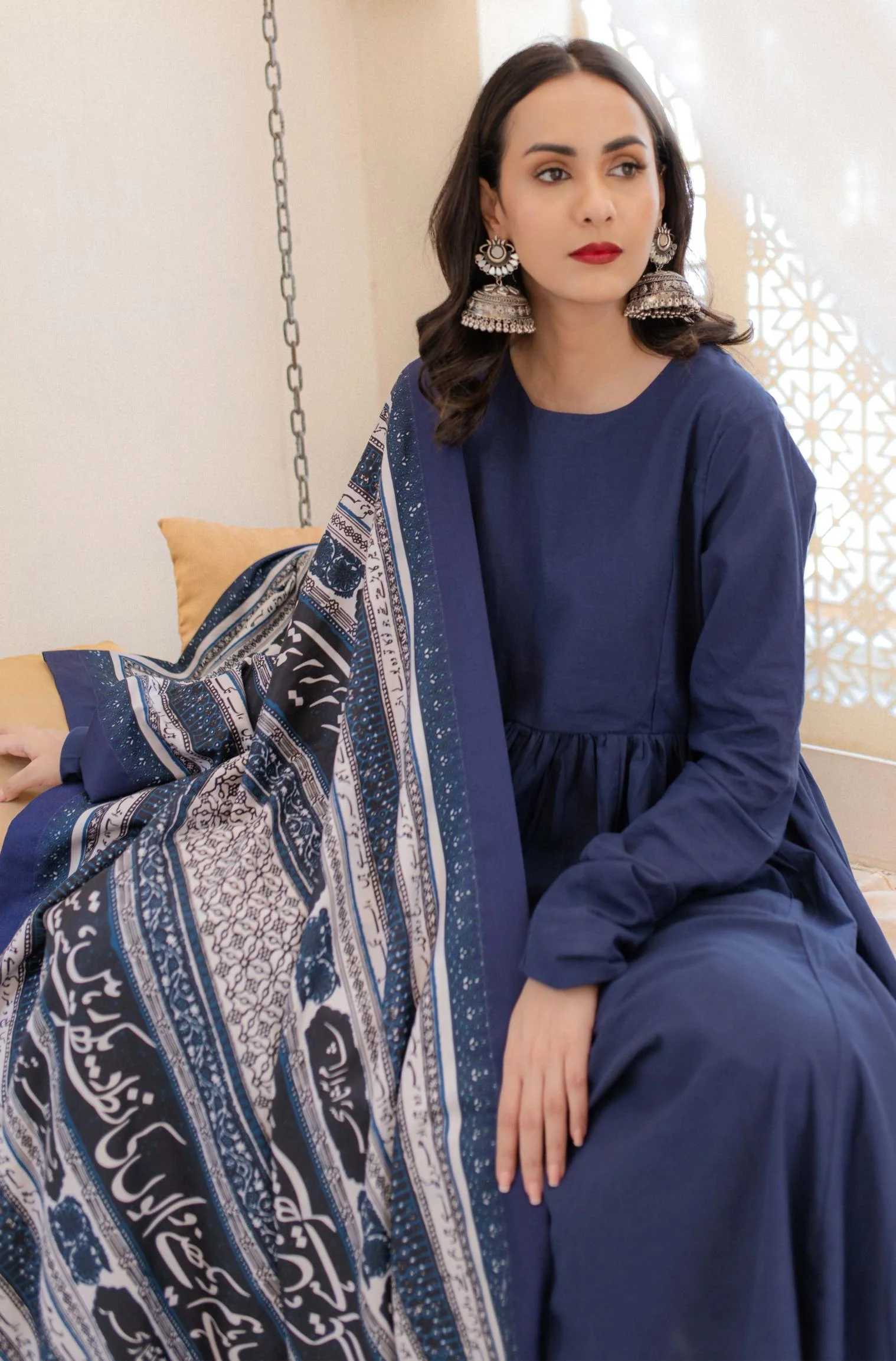 Rashk Shawl - Blue & White - Image 8