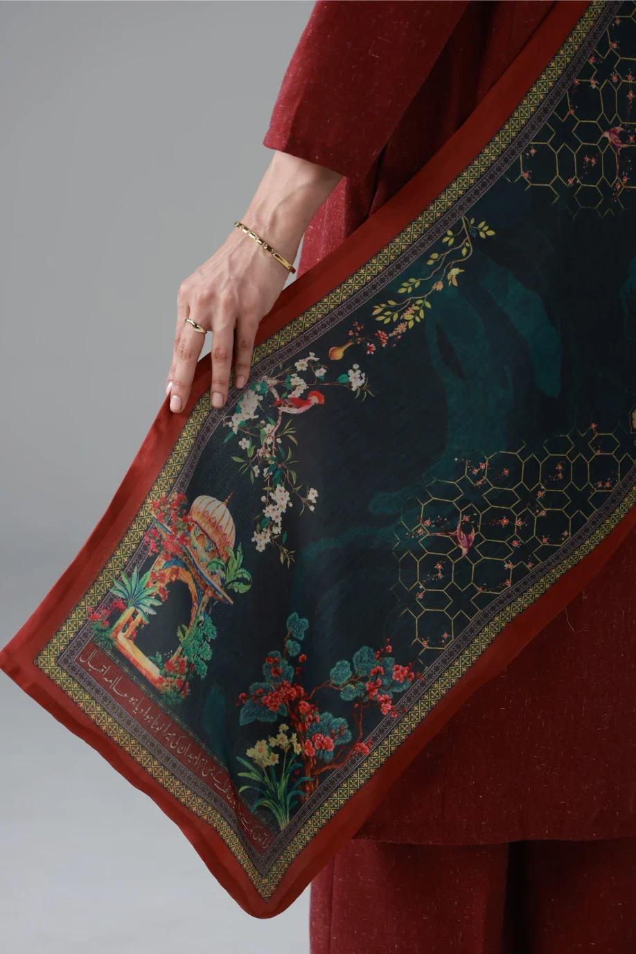 Rehnuma Stole - Image 3