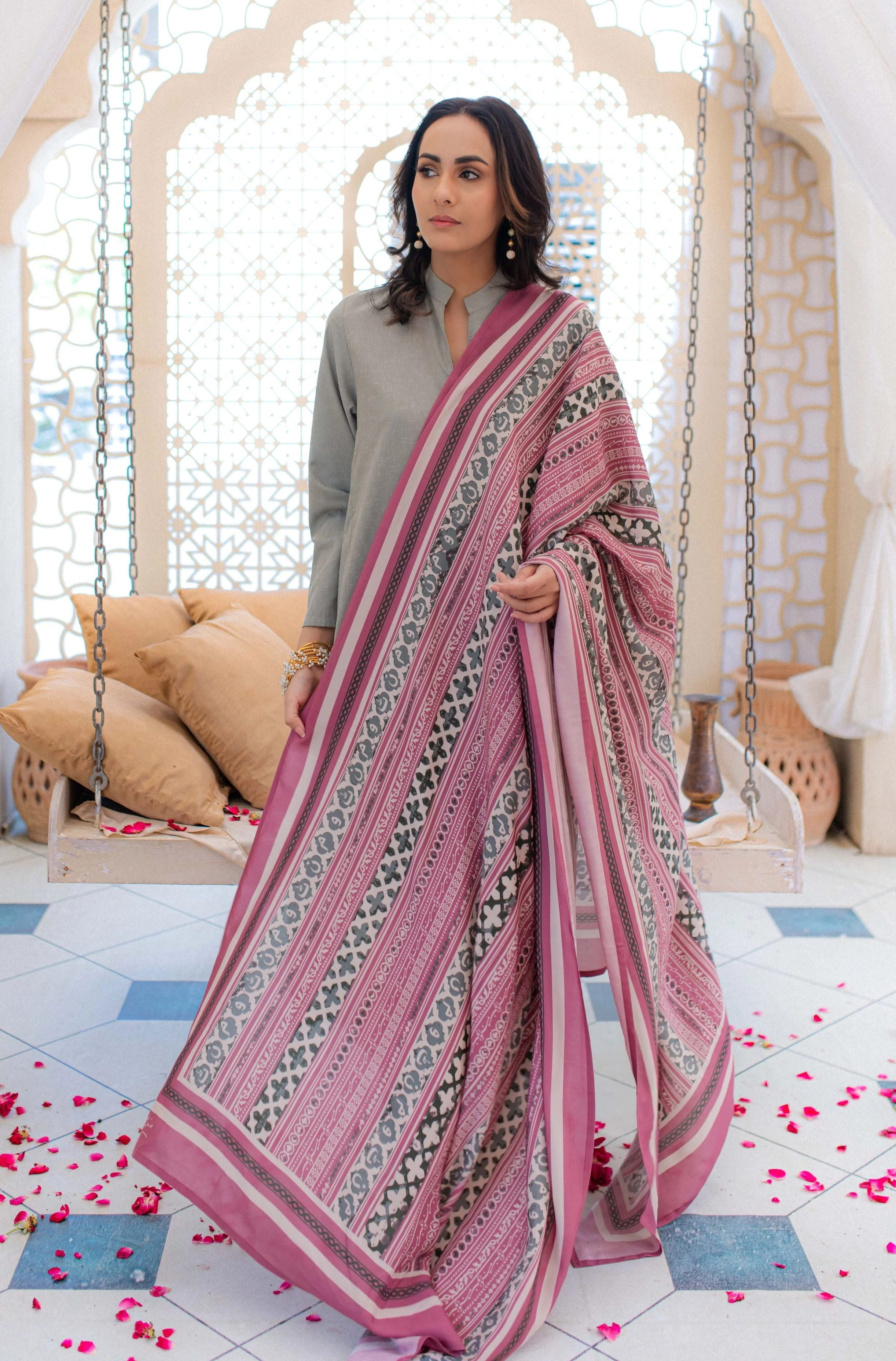 Riwayat Odhni - Tea Pink