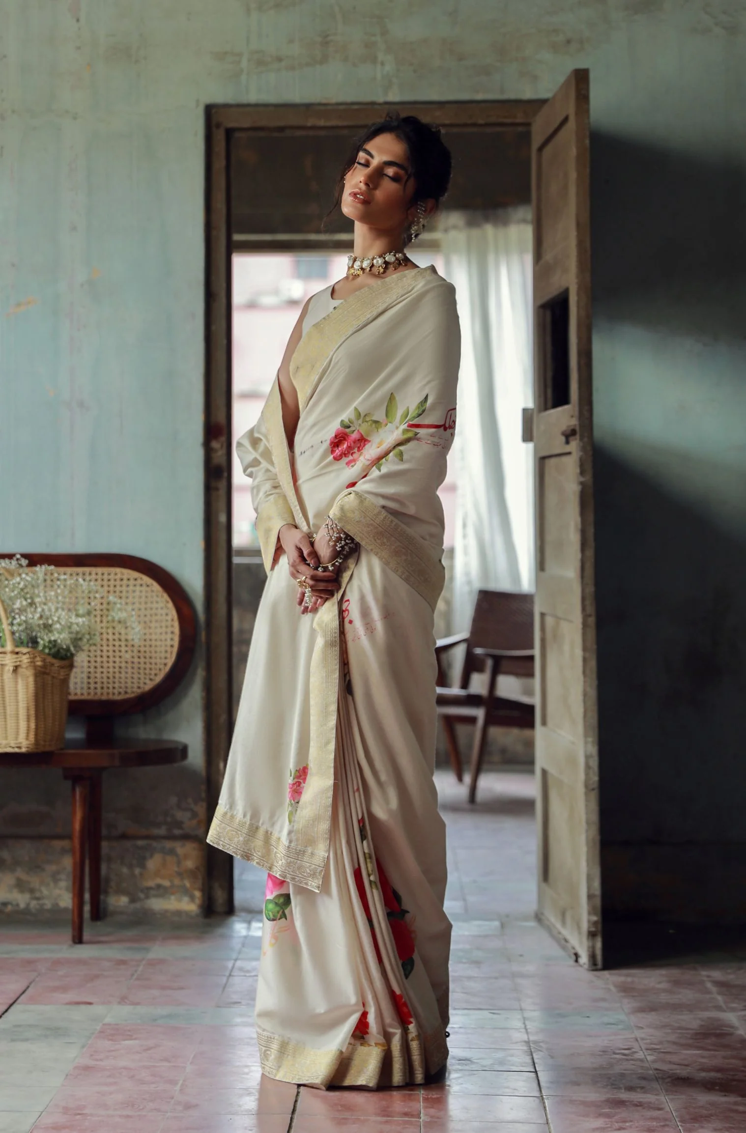 Roop Saree - Beige & Pink - Image 3