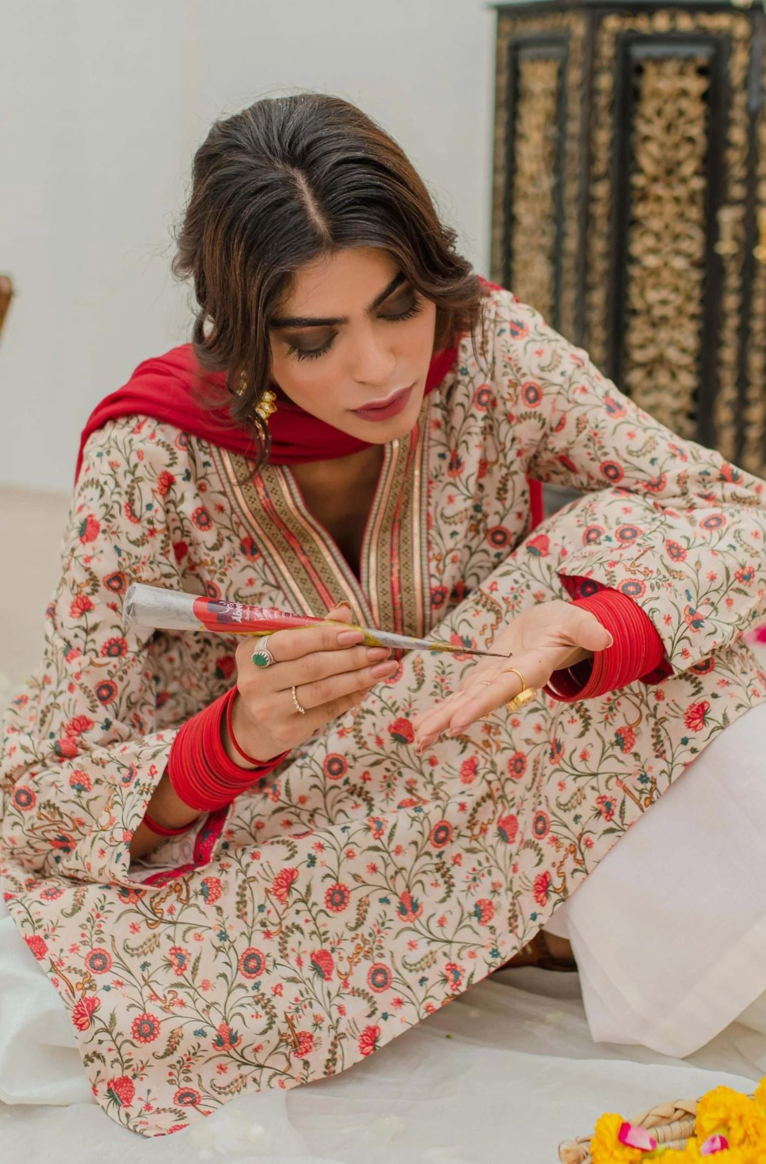 Roshni Kurta - Beige & Red - Image 5