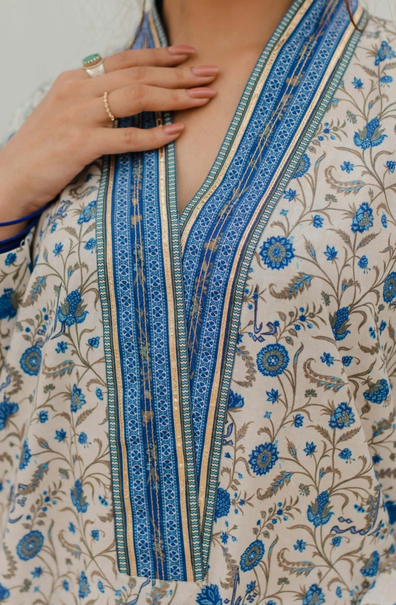 Roshni Kurta - Off White & Blue - Image 6