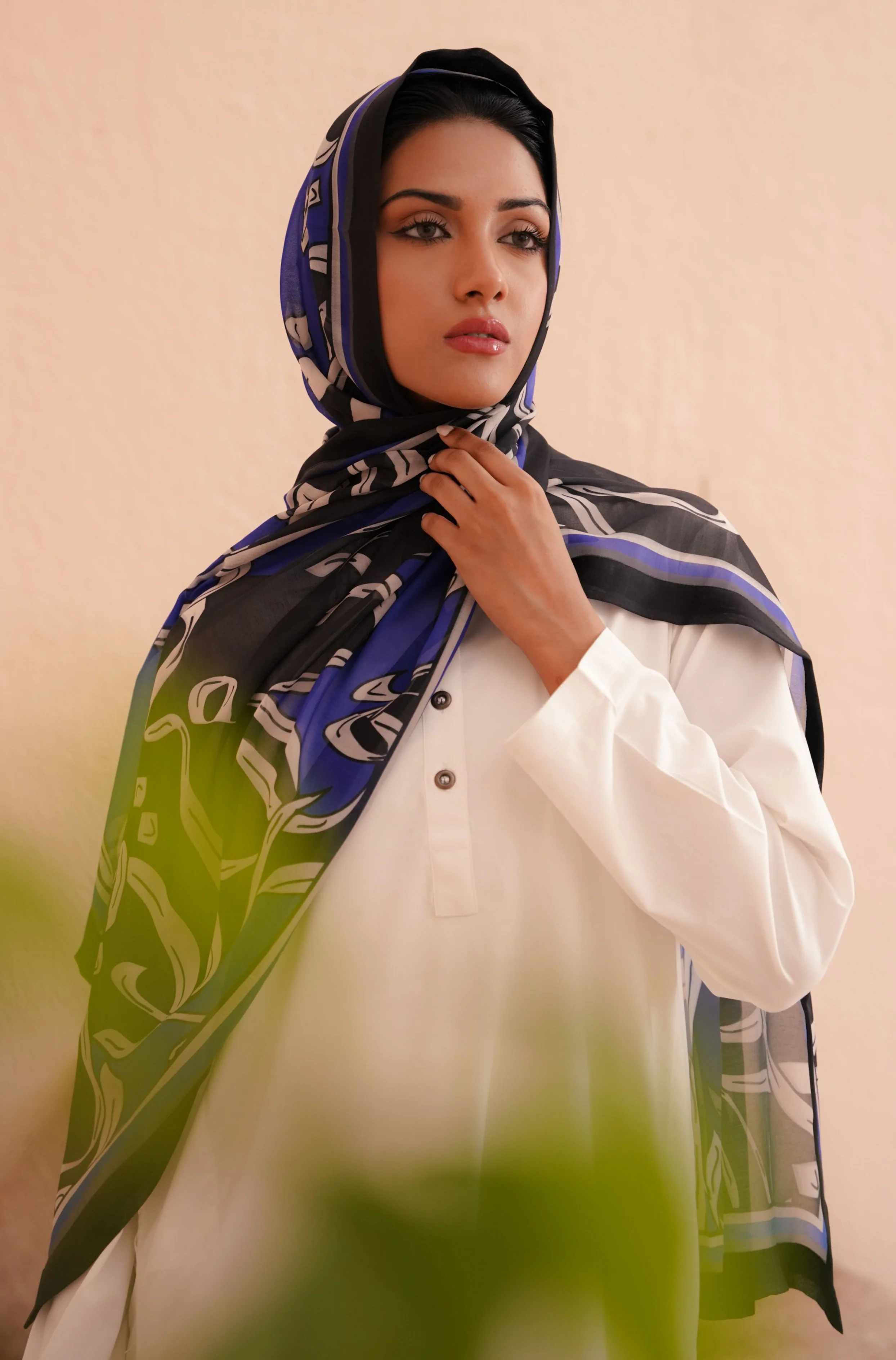 Rung Scarf - Black & Blue - Image 2