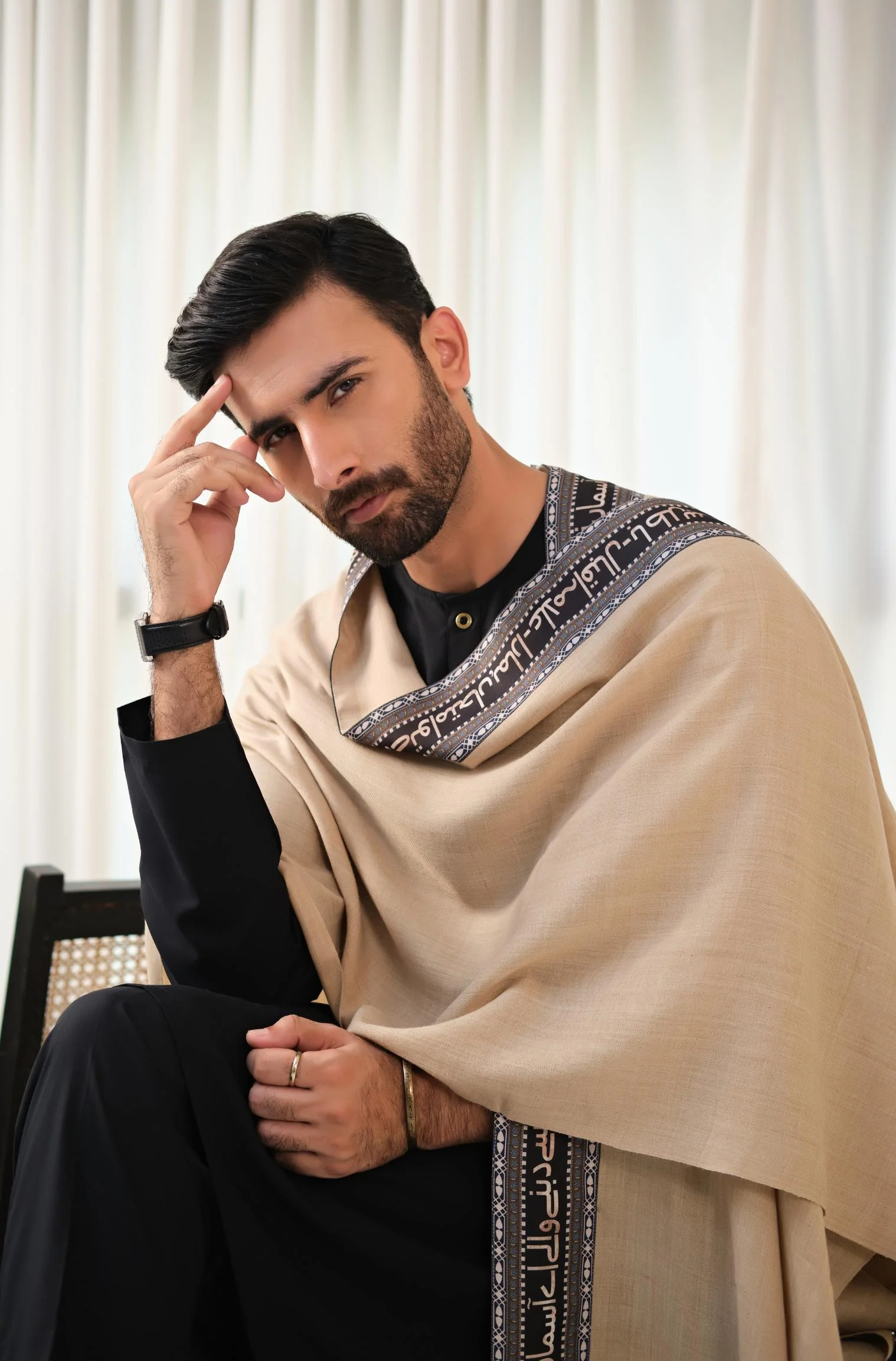 Sabaat Cape - Beige & Black - Image 6