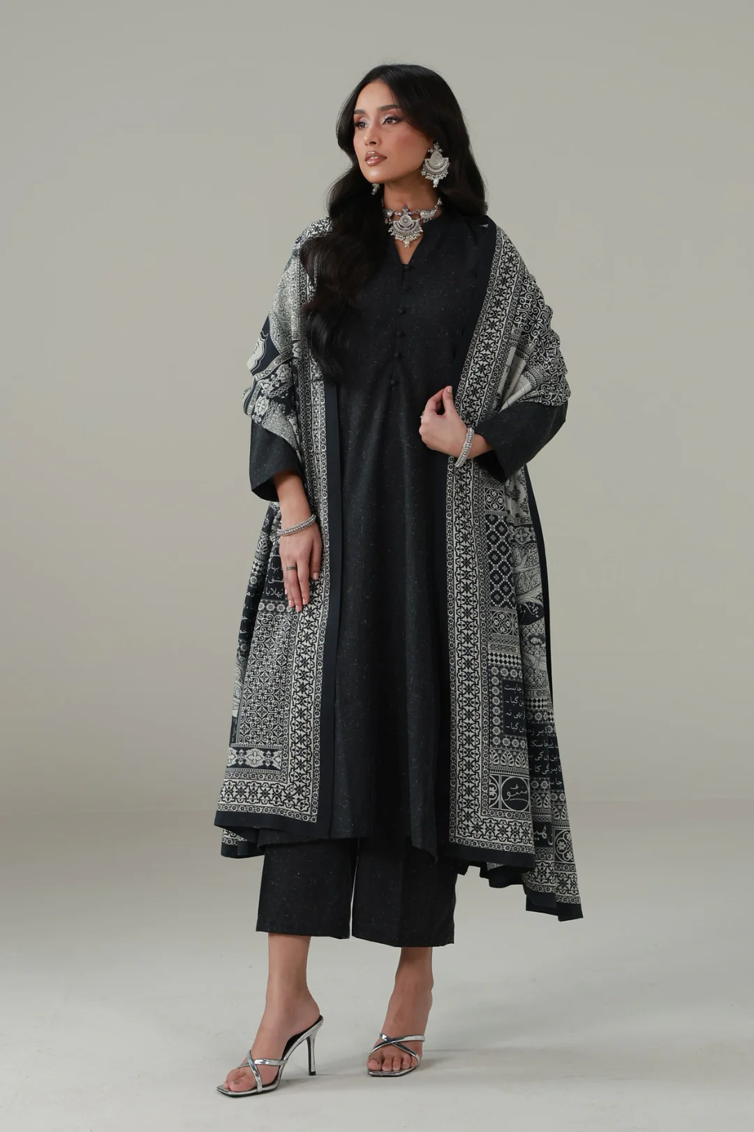 Sajni Odhni - Image 3