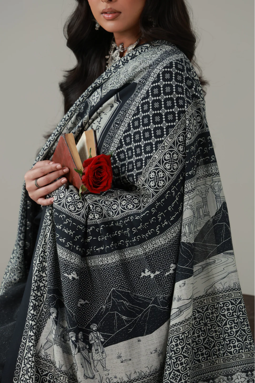 Sajni Odhni - Image 6