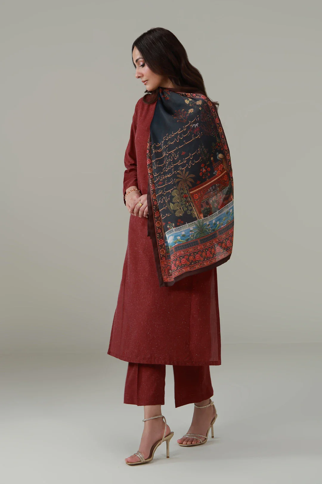 Sanam Scarf