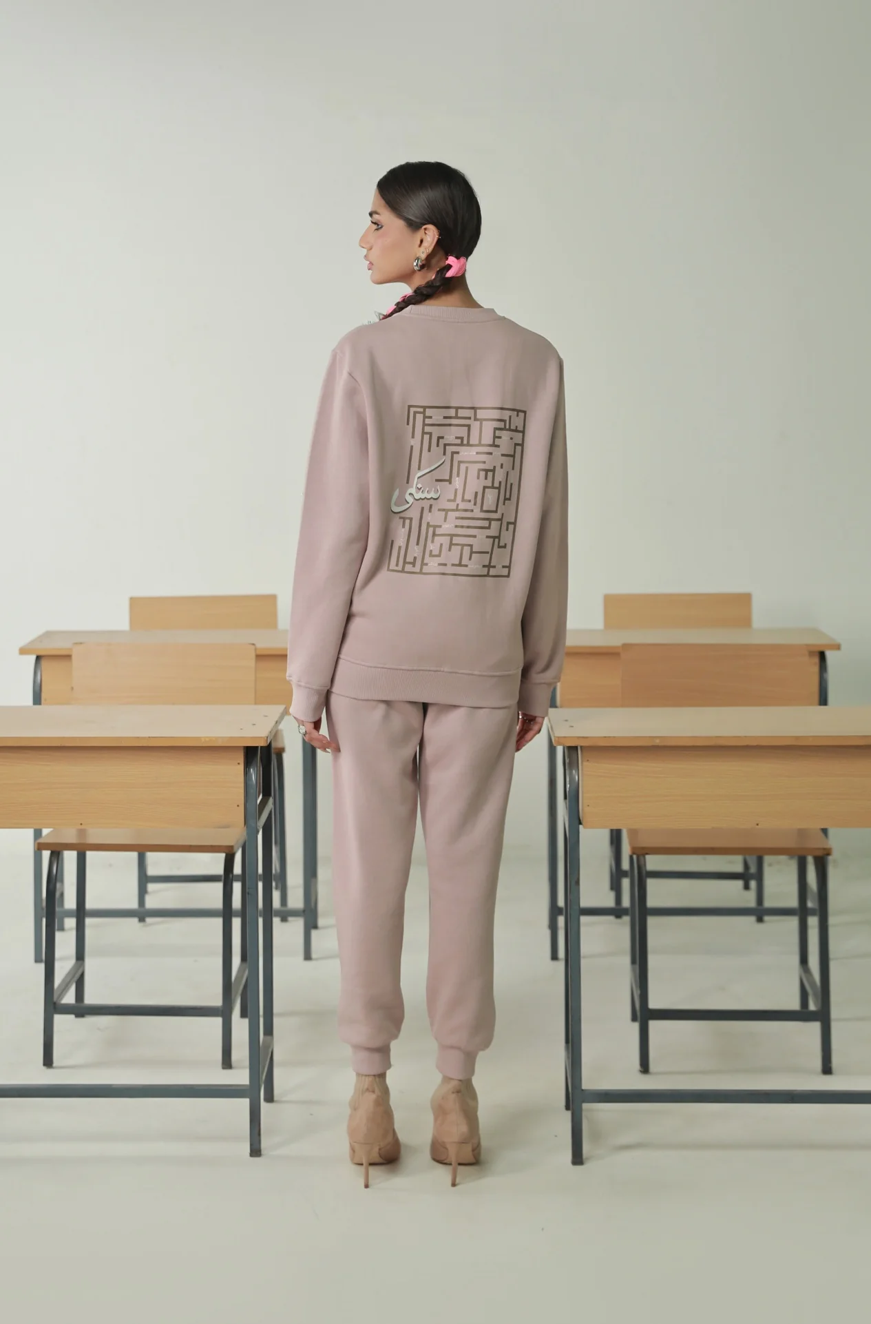 Sanki Sweatshirt - Lowkey Pink - Image 4