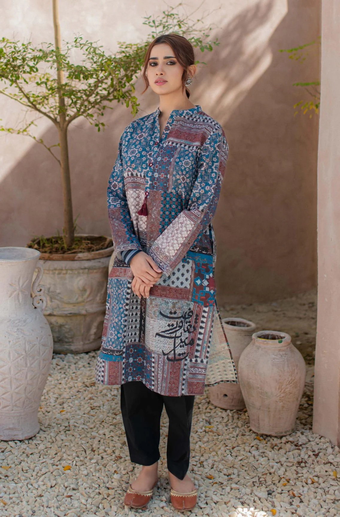Saqafat Kurta - Blue & Maroon