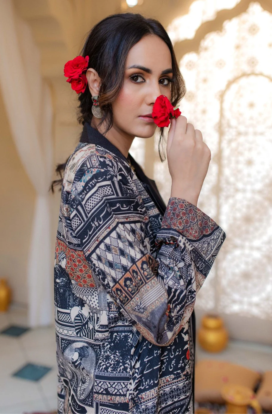 Shah Jahan Coat - Black & Beige - Image 4