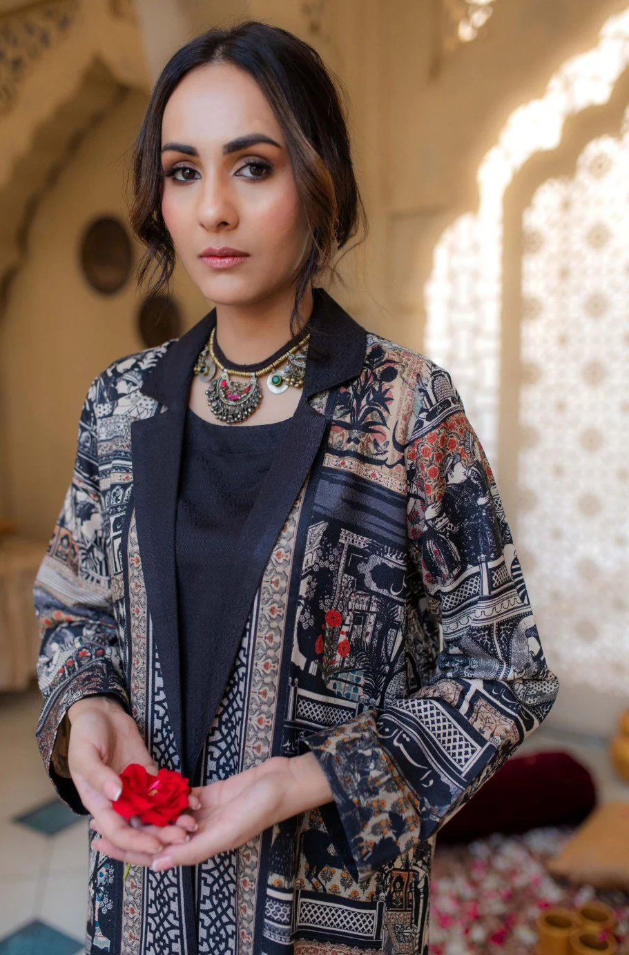 Shah Jahan Coat - Black & Beige - Image 5