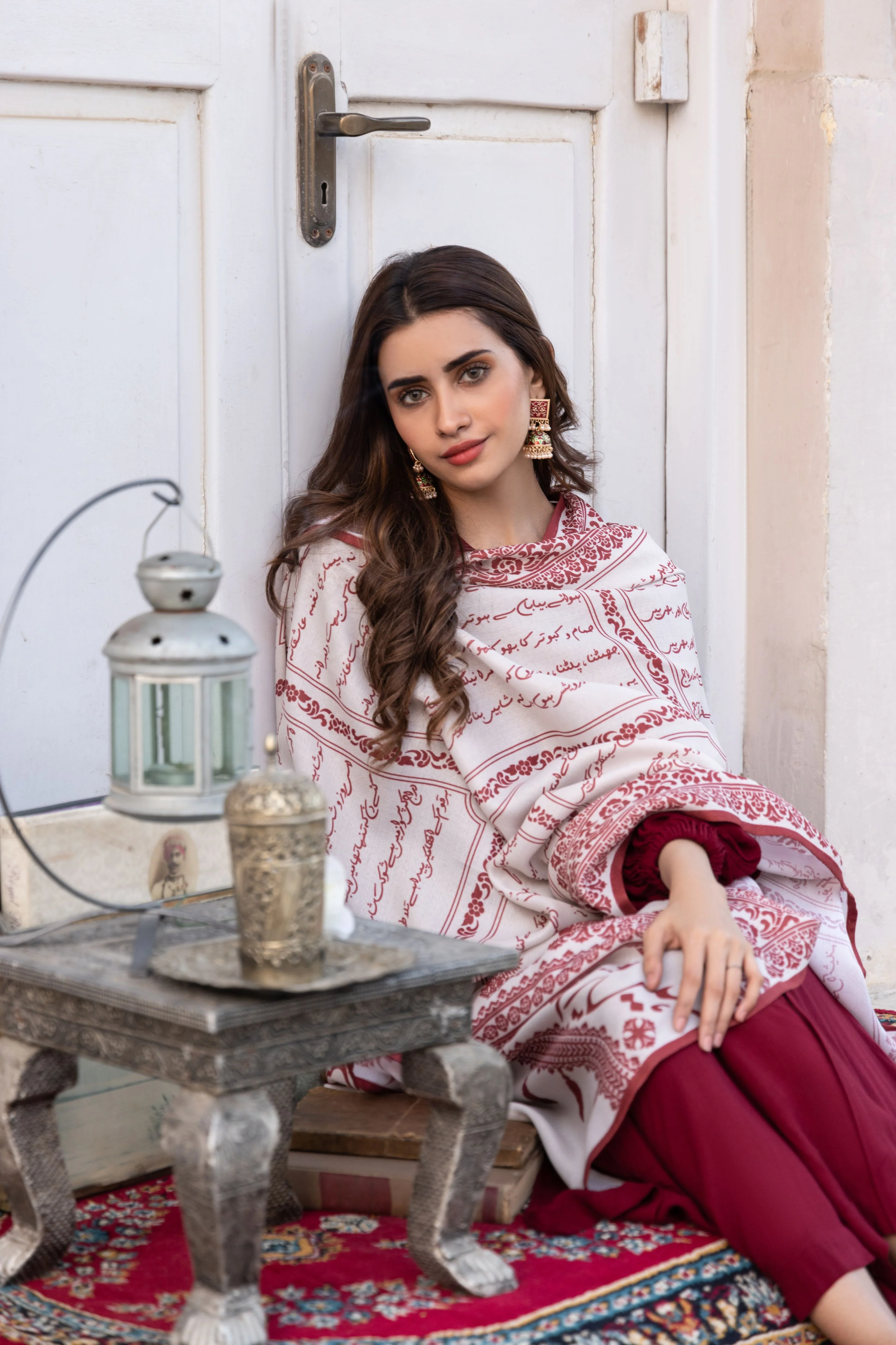 Shaheen Odhni - Off-White with Maroon Text - Image 4