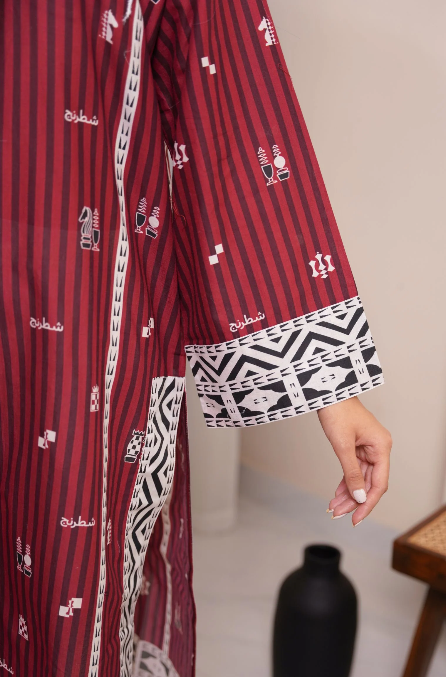 Shatranj Kurta - Maroon - Image 7
