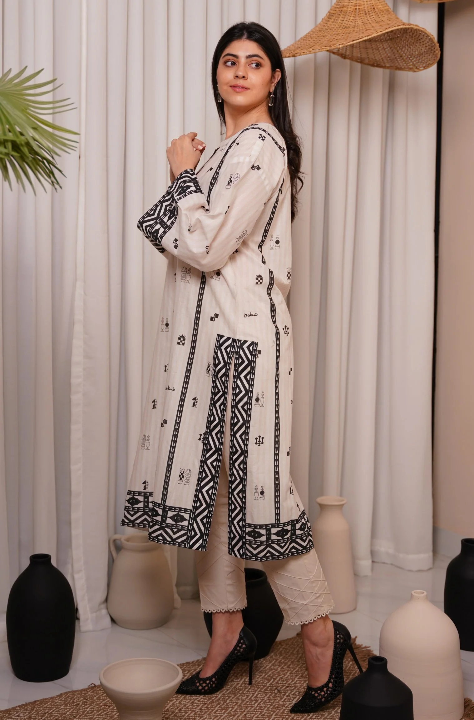 Shatranj Kurta - White - Image 2