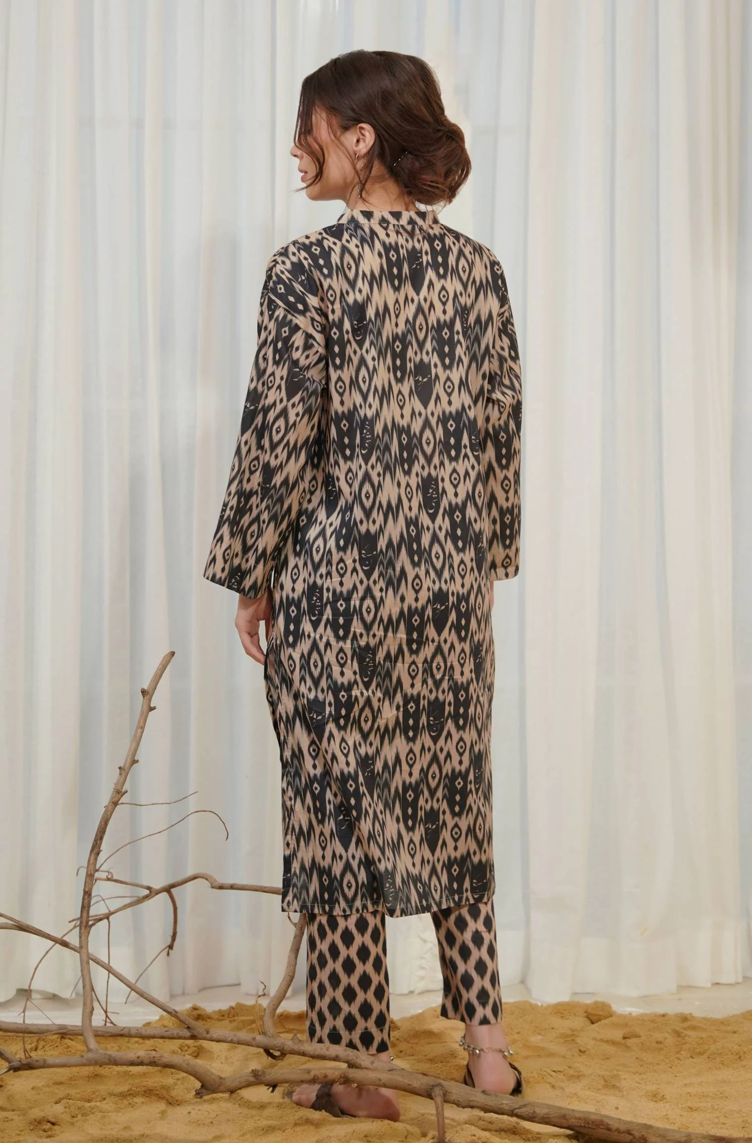 Suroor Co-ord Set - Black & Beige - Image 4