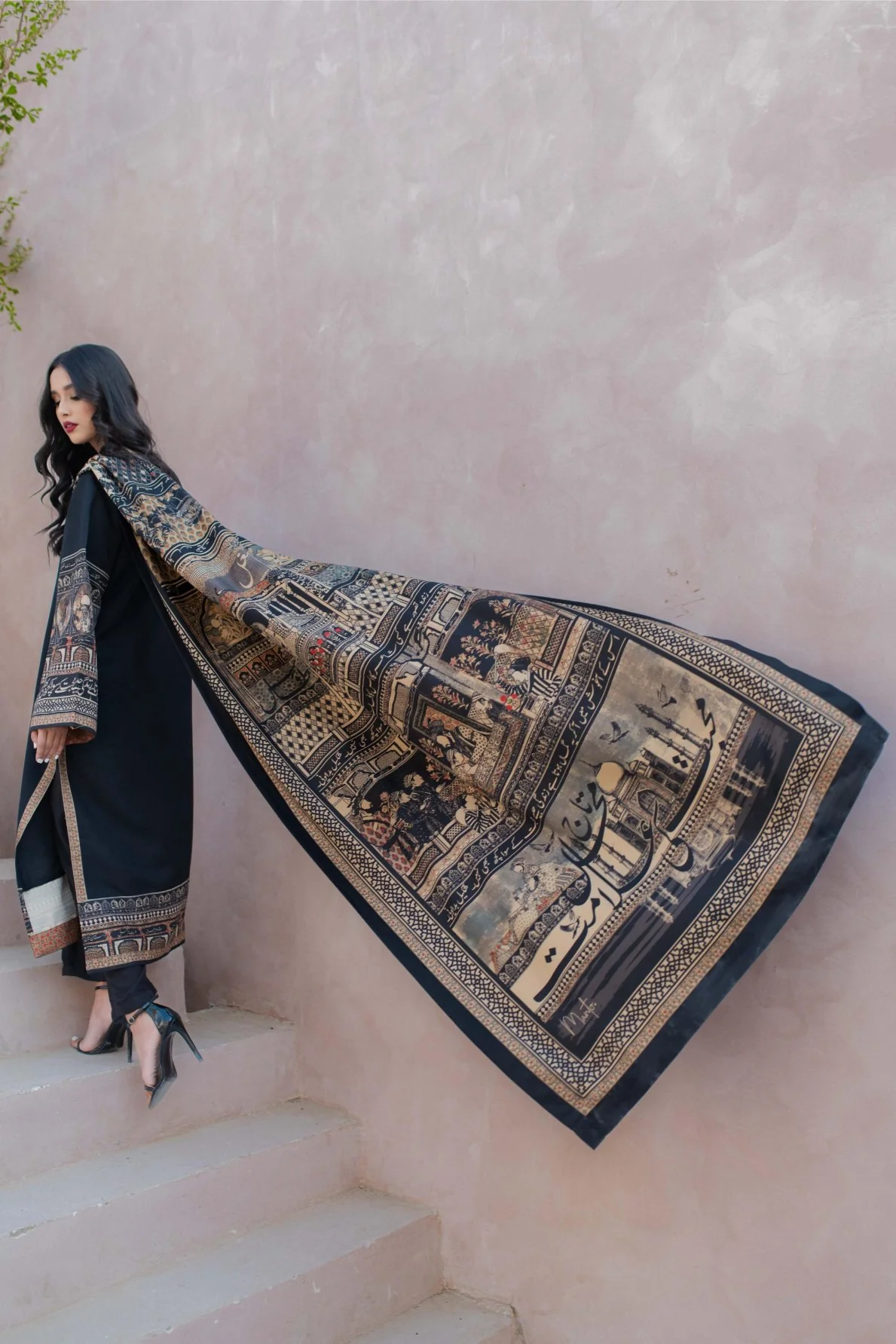 Taj Mahal Co-ord Set - Black - Image 6
