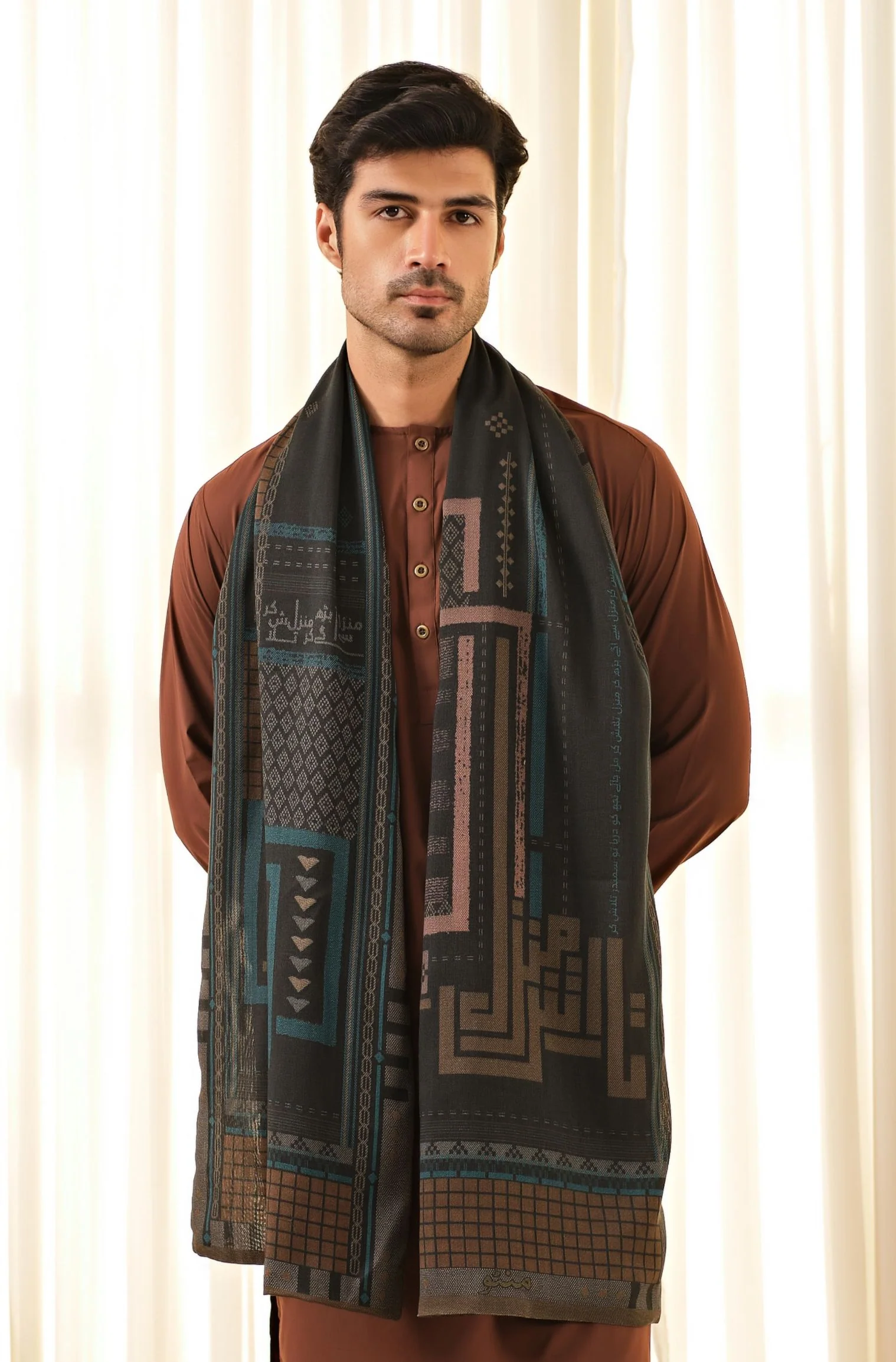 Talaash-e-Manzil Stole - Teal - Image 9