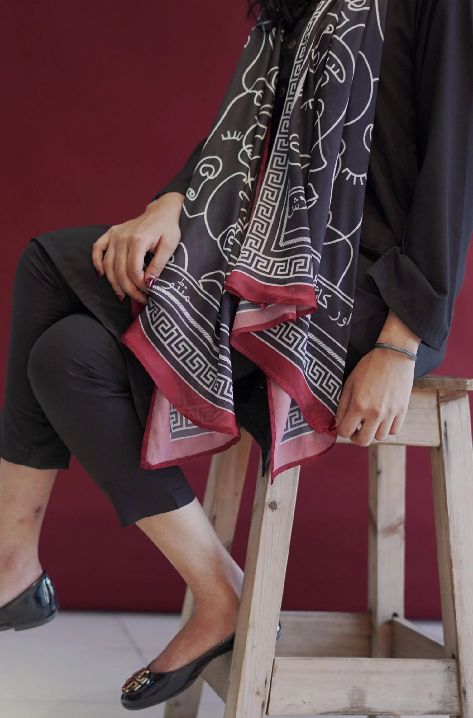 Talaash Scarf - Black - Image 2
