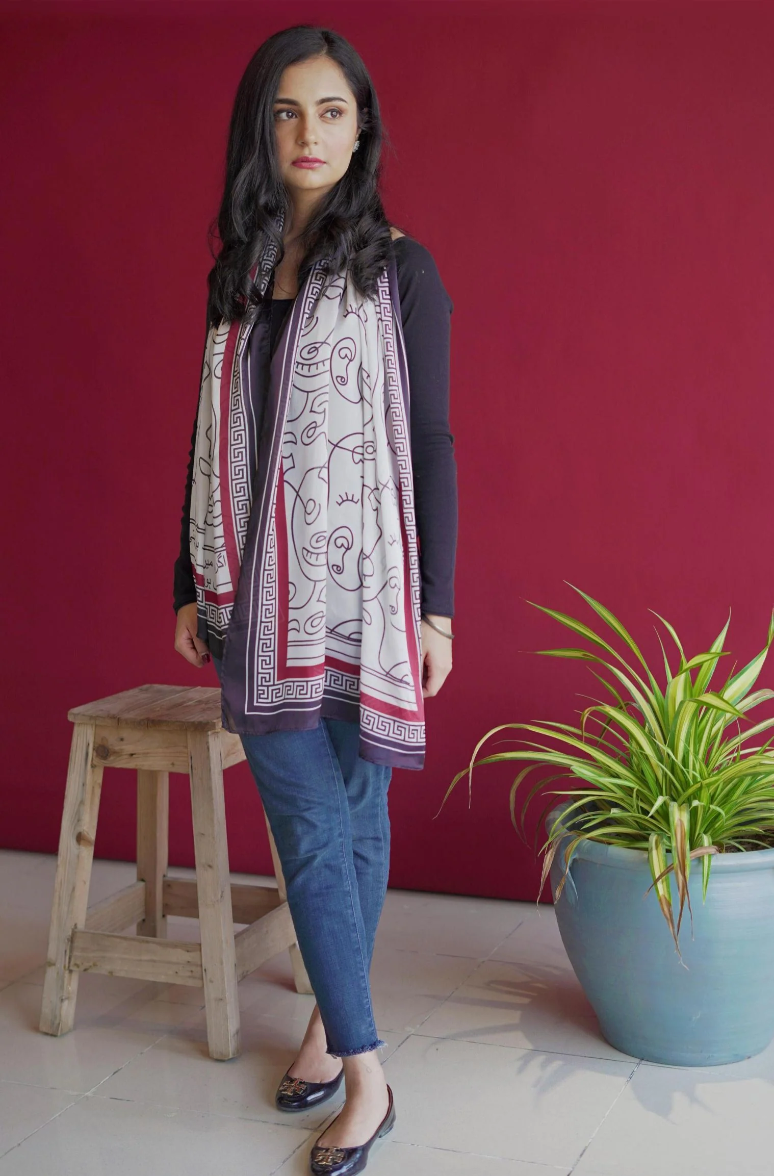 Talaash Scarf - White