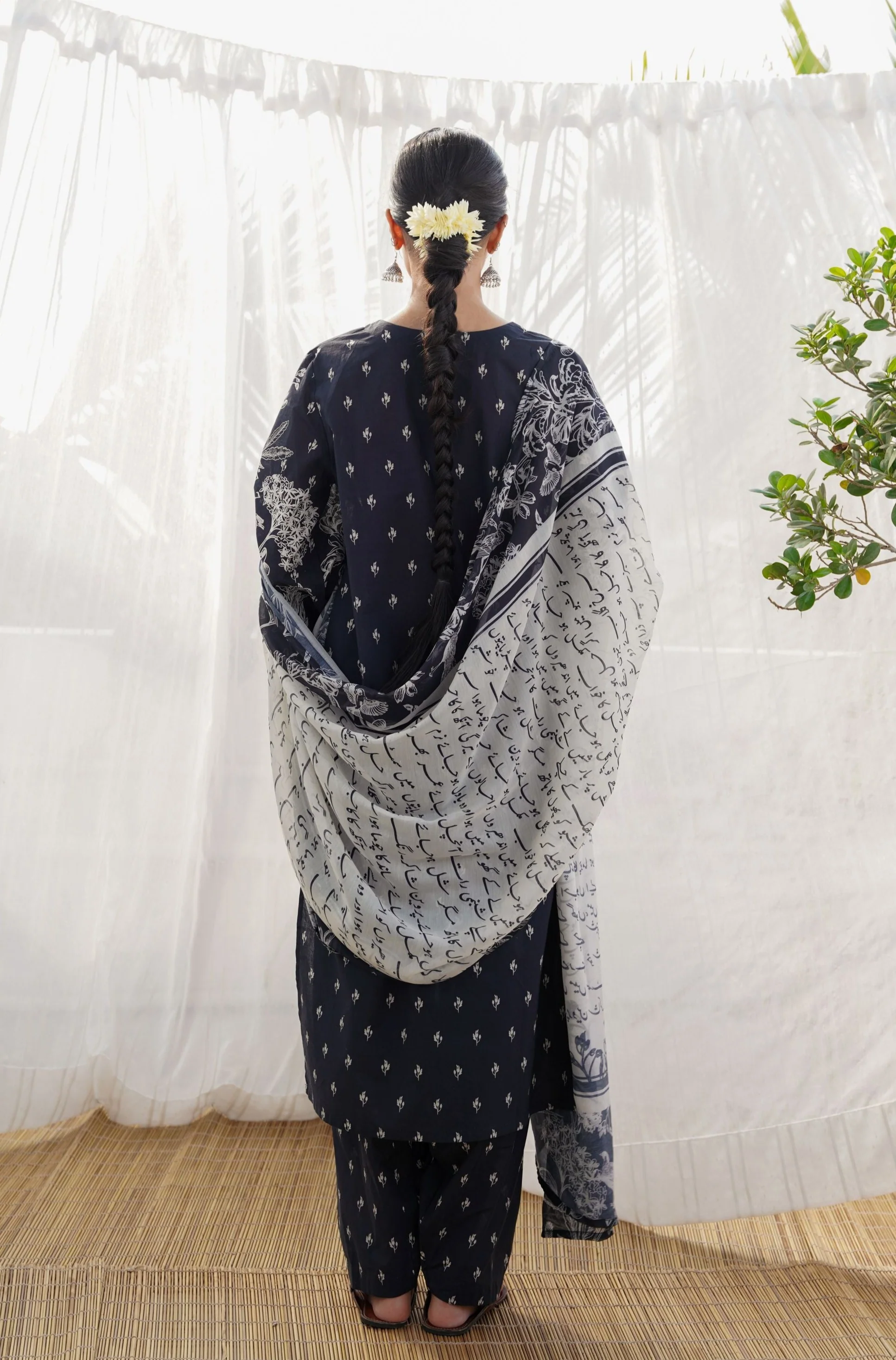 Black - Vasl Dupatta - Image 2