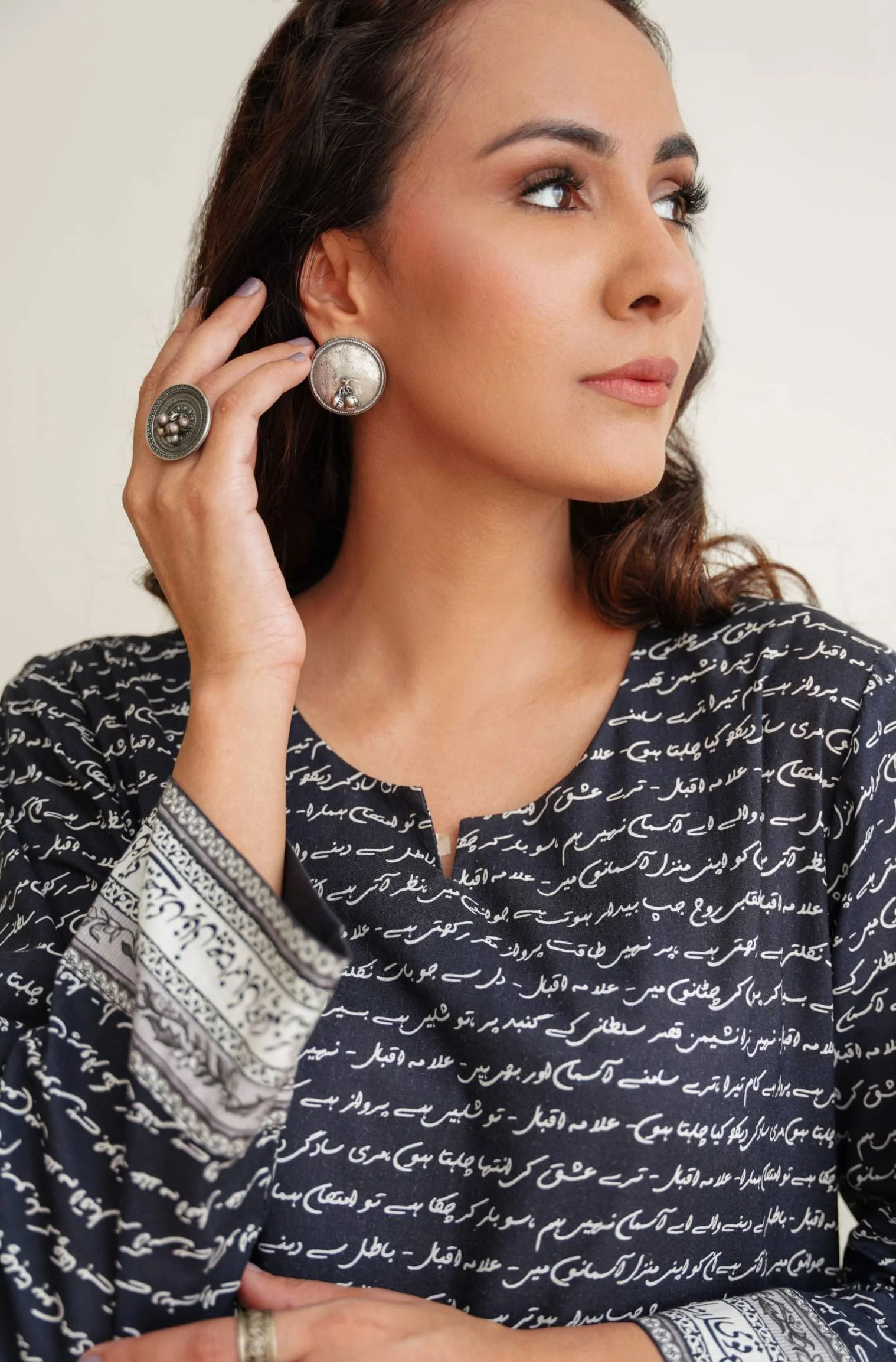 Virsa Lawn Kurta - Black - Image 3