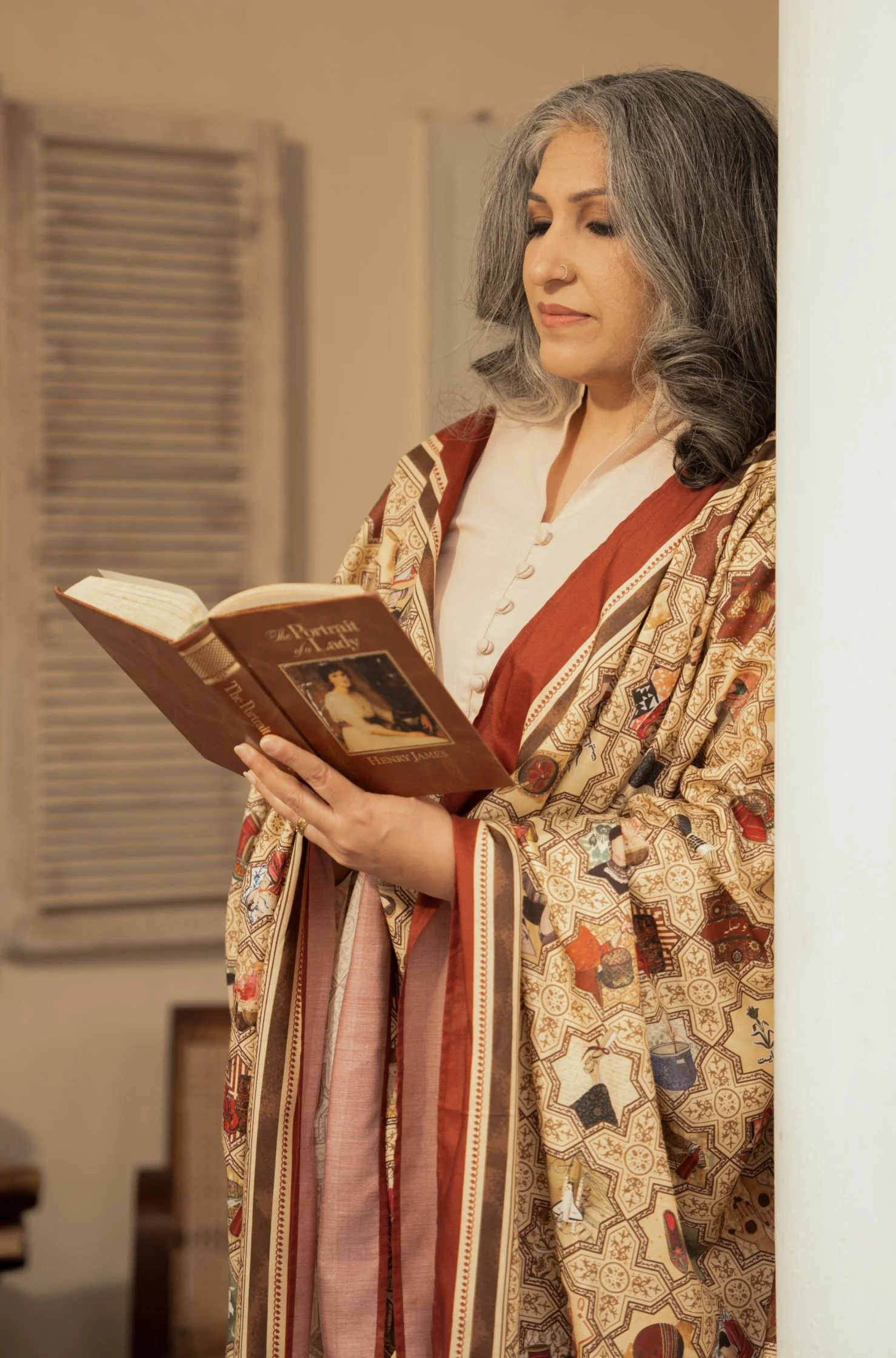 Zeenat Odhni - Antique Maroon - Image 2