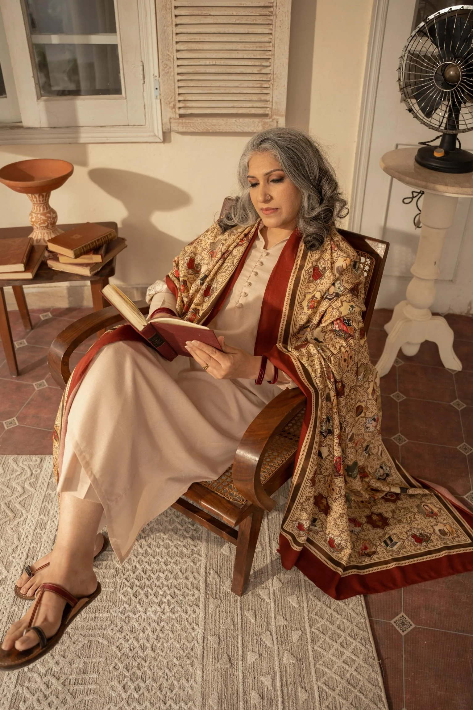 Zeenat Odhni - Antique Maroon - Image 3