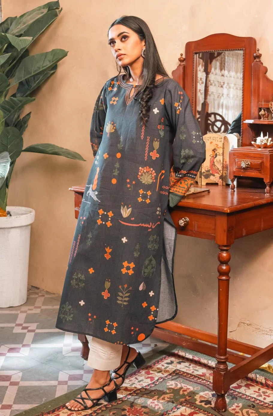 Zeest Kurta - Black - Image 3